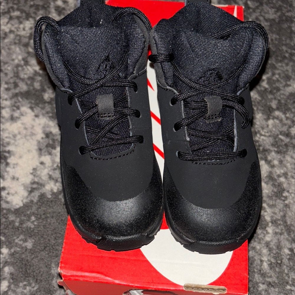 Nike Terrain Boot